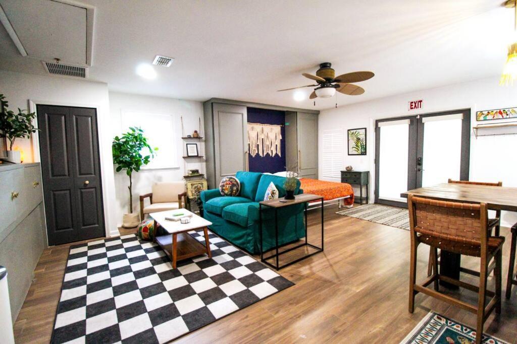 The Mini Moody - Luxurious Home Recently Renovated Close To Beach & Downtown سانت أوغيستين المظهر الخارجي الصورة